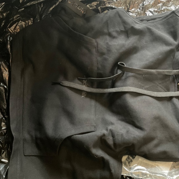 BLACK MILK  REPPIN IT  HOODIE SLEEVELESS  SIZE XL .. UNISEX   RETIRED  NWT - Picture 10 of 15